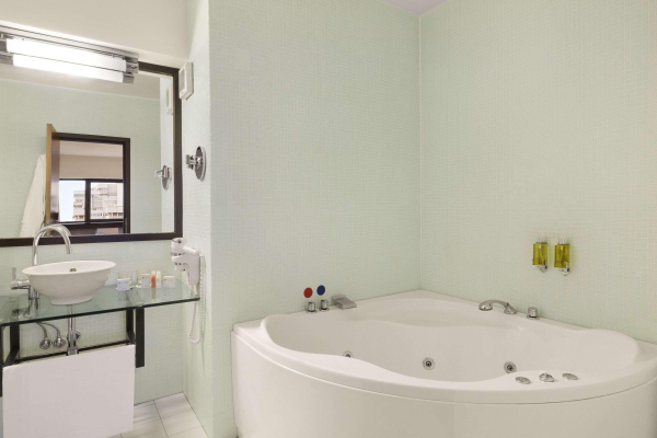 Las mejores ofertas de Ramada Iasi City Center Iasi