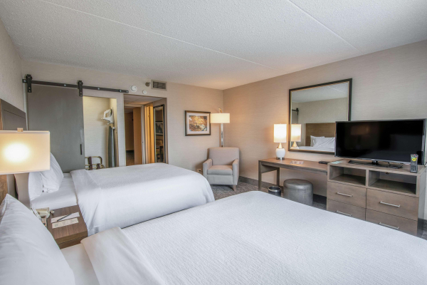 Las mejores ofertas de Embassy Suites by Hilton Chicago Schaumburg Woodfi Schaumburg