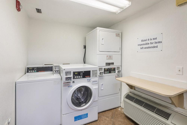 Las mejores ofertas de MOTEL 6 FORT MYERS Fort Myers