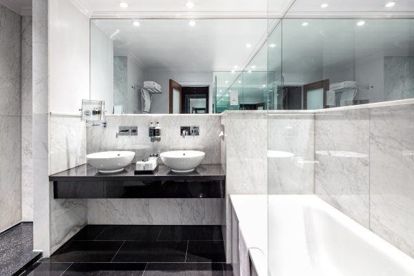 Las mejores ofertas de The May Fair, A Radisson Collection Hotel London Londres