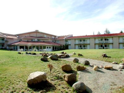 Quality Inn & Suites Clearwater