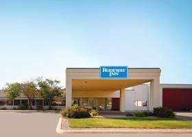 Las mejores ofertas de RODEWAY INN & CONFERENCE CENTER Maple Shade