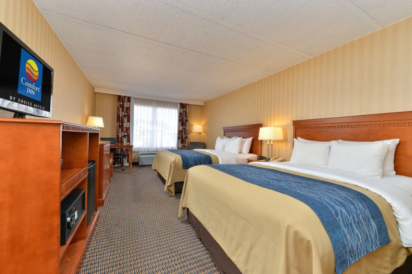 Las mejores ofertas de COMFORT INN ARLINGTON BOULEVARD Falls Church