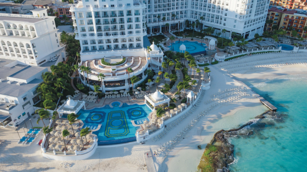 Las mejores ofertas de Riu Palace las Americas - Adults Only - AI Cancún