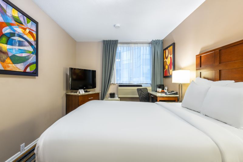 Quality Inn & Suites Downtown Vancouver