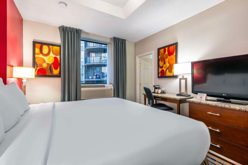 Quality Inn & Suites Downtown Vancouver