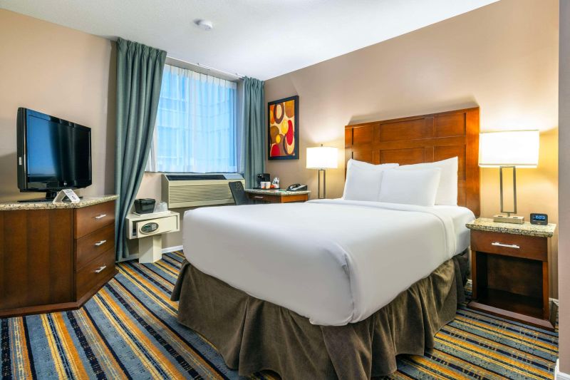 Quality Inn & Suites Downtown Vancouver