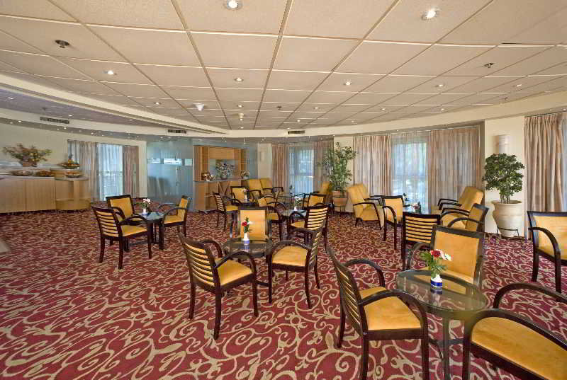 Ramada By Wyndham Ramat Gan