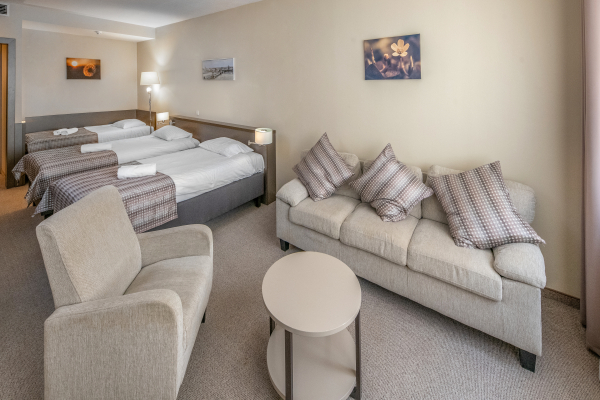 Las mejores ofertas de Corvin Hotel Budapest - Corvin wing Budapest