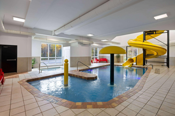 Las mejores ofertas de Super 8 by Wyndham Sainte Agathe Des Monts Sainte-agathe-des-monts