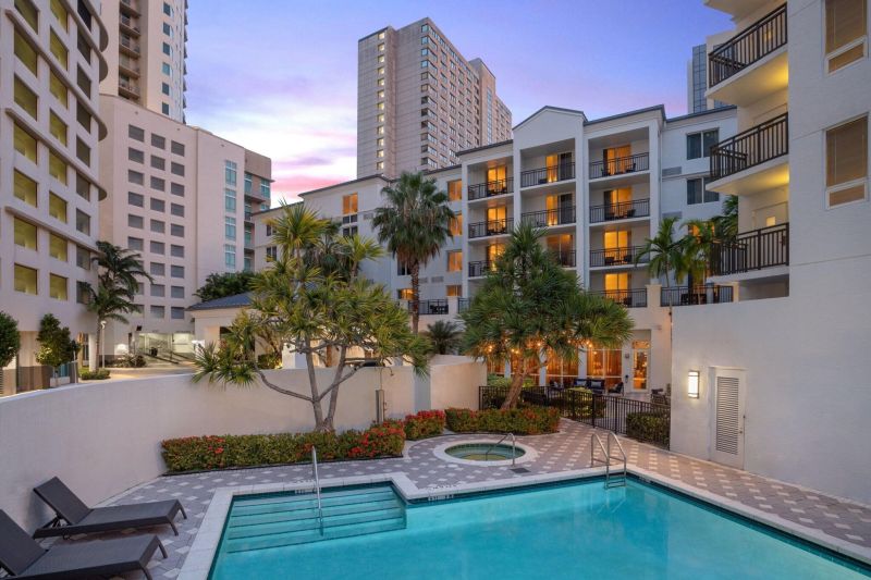 Las mejores ofertas de Courtyard By Marriott Miami Dadeland Miami