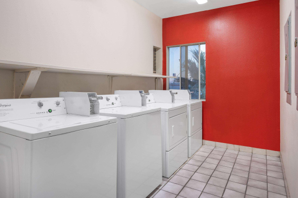 Las mejores ofertas de Ramada By Wyndham Bakersfield North Bakersfield 