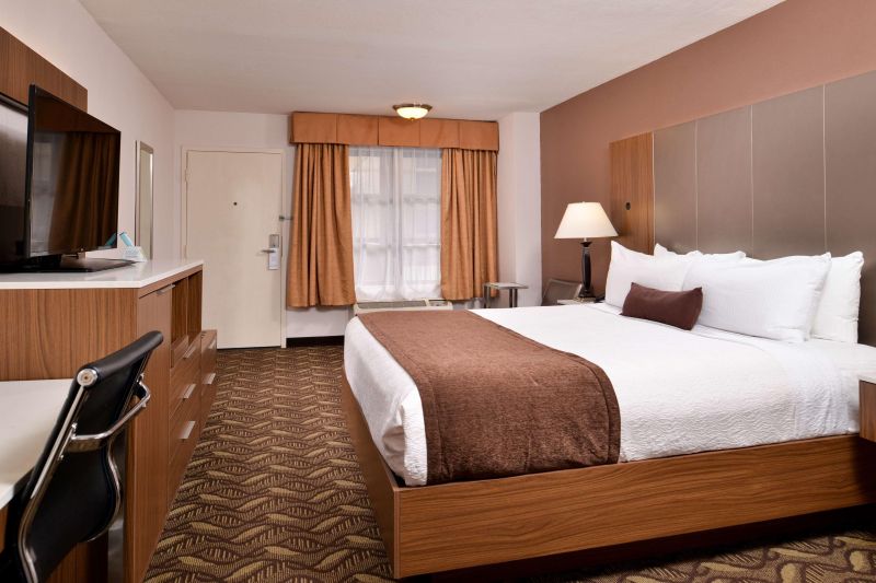 Best Western Airport Plaza Inn Hotel – Los Angeles