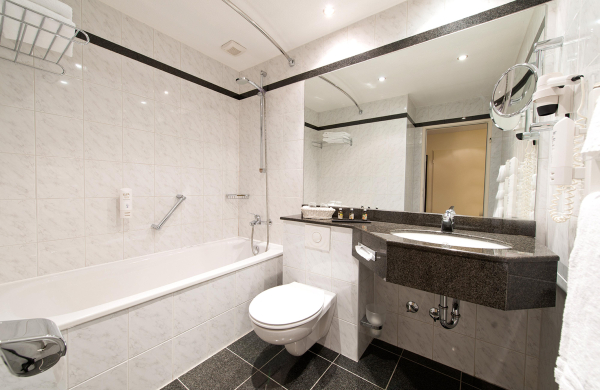 Las mejores ofertas de Leonardo Hotel Hannover Airport Hanover