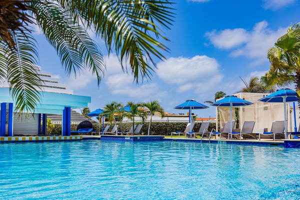 Las mejores ofertas de TRYP by Wyndham Aruba Adults Only Hotel Palm Beach