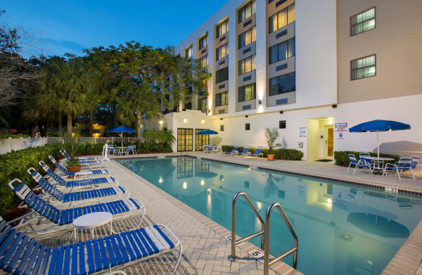 Las mejores ofertas de Holiday Inn Exp & Sts Ft. Lauderdale-Plantation Plantation 