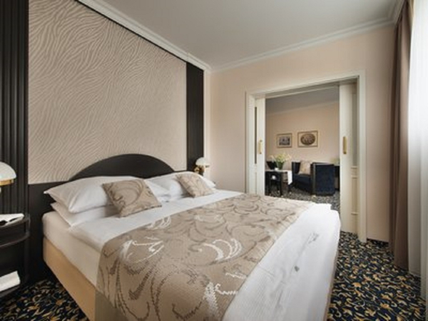 Las mejores ofertas de EA Hotel Royal Esprit Praga