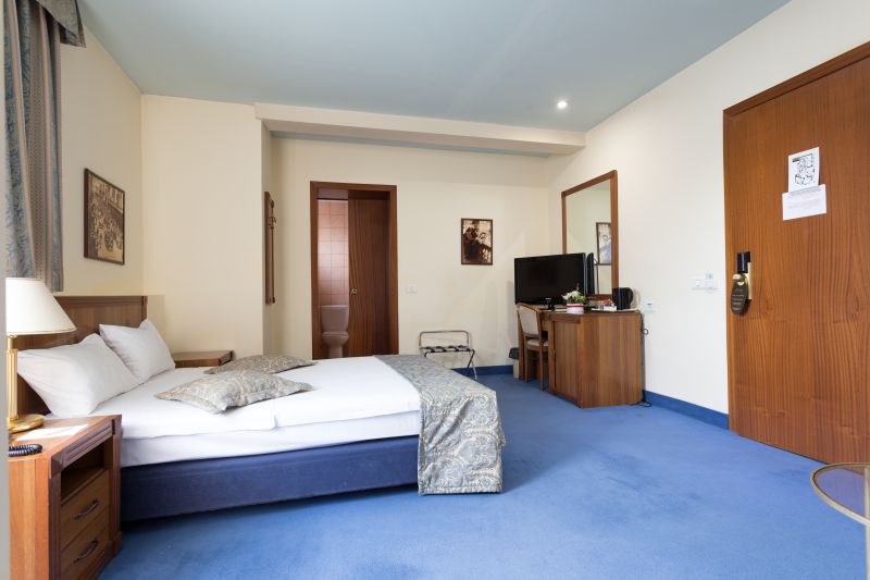 Opera by Zeus International