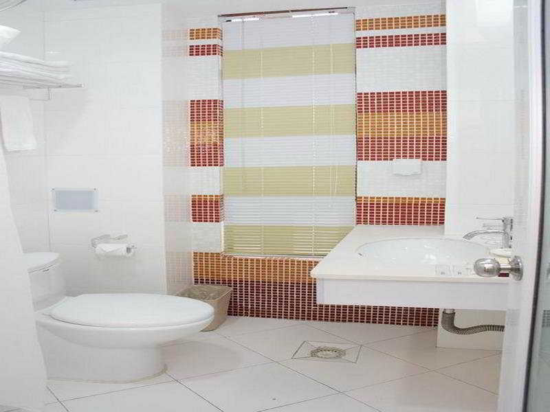 Lilac International Suites