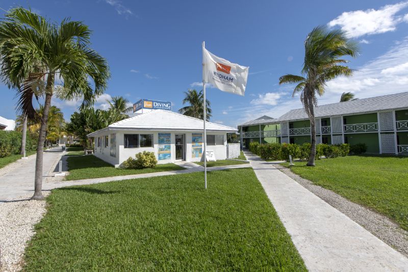 Viva Fortuna Beach by Wyndham A Trademark All Incl