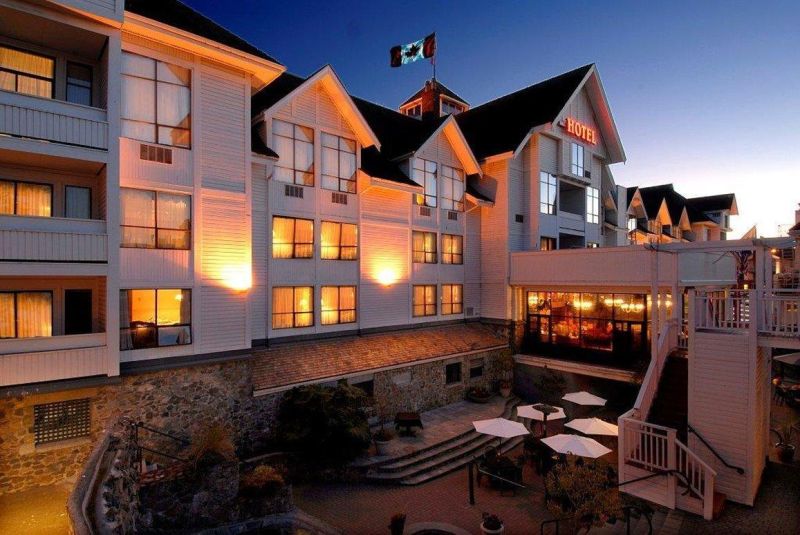 Huntingdon Manor Hotel