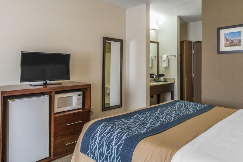 Las mejores ofertas de COMFORT INN TACOMA Tacoma
