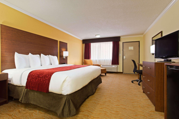 Las mejores ofertas de Ramada by Wyndham Tampa Airport Westshore Tampa