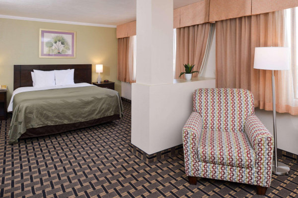 Las mejores ofertas de Quality Inn & Suites Montebello Montebello