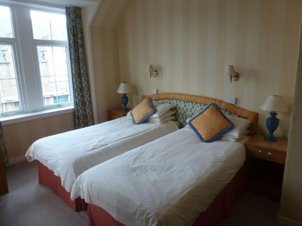 Las mejores ofertas de CASTLETOWN HOTEL Cathiness
