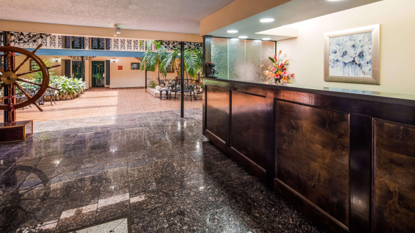 Las mejores ofertas de SureStay Plus Hotel by Best Western Baton Rouge Baton Rouge