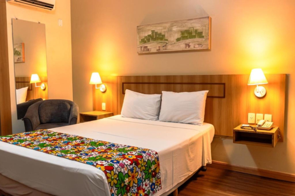 Las mejores ofertas de Hotel Golden Park Uberlândia By Nacional Inn Uberlândia 