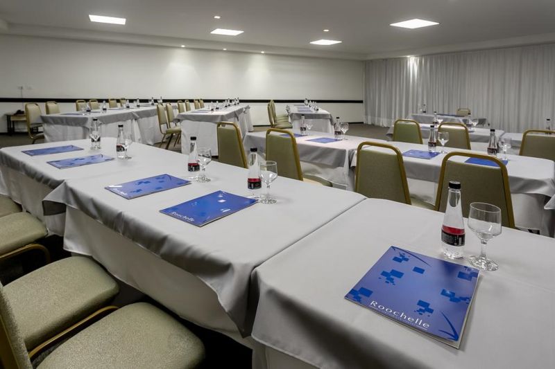 Las mejores ofertas de Roochelle Convention By Nobile Curitiba