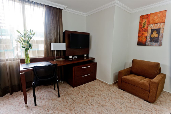 Las mejores ofertas de HOTEL CORAL SUITES PLAYA BLANCA