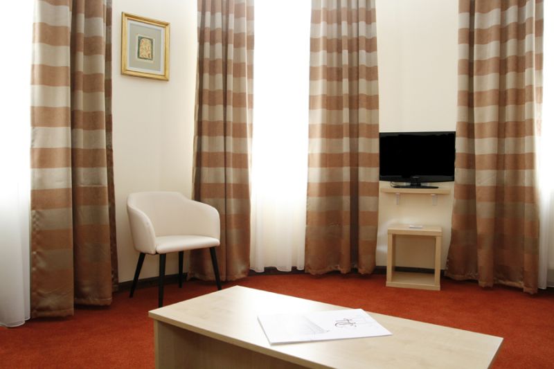 Las mejores ofertas de Capitol Bucharest Bucarest