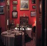 Las mejores ofertas de Apartamentos Robinson Crusoe Inn Heritage Valparaíso