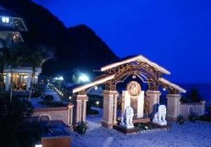 Catba Sunrise Resort