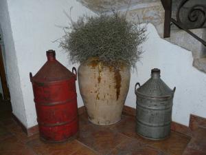 Las mejores ofertas de CORTIJO EN EL CENTRO DE GUIMERÀ CON INTERNET, PISCINA, TERRAZA, JARDÍN Guimerà