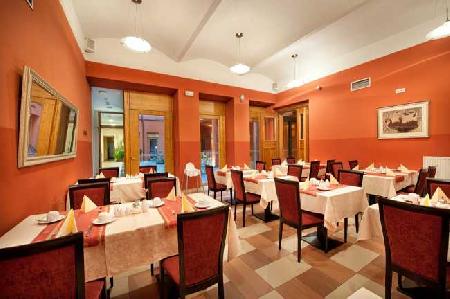 Las mejores ofertas de EA Embassy Prague Hotel Praga