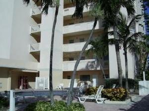 Sun Tower Hotel and Suites