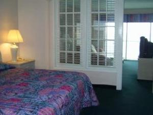 Sun Tower Hotel and Suites