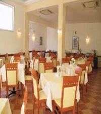 Las mejores ofertas de Danae Saronikos 