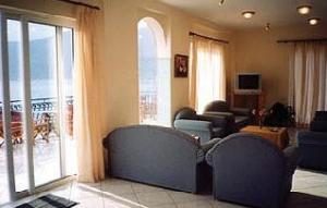 Green Bay Studios and Apartments