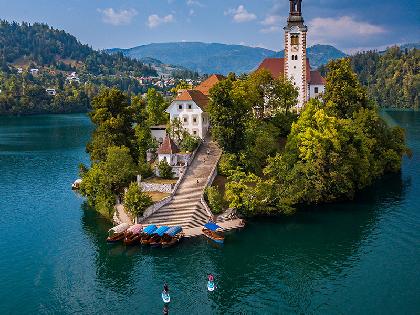 CROACIA, BOSNIA Y ESLOVENIA CROACIA, BOSNIA Y ESLOVENIA