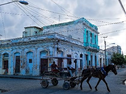 CUBA DE OESTE A ESTE CUBA DE OESTE A ESTE