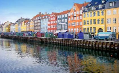 COPENHAGUE, ESTOCOLMO Y HELSINKI COPENHAGUE, ESTOCOLMO Y HELSINKI