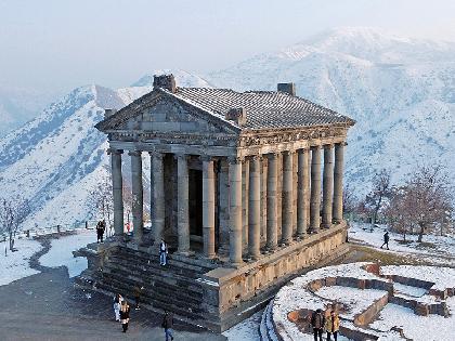 ARMENIA Y GEORGIA ARMENIA Y GEORGIA