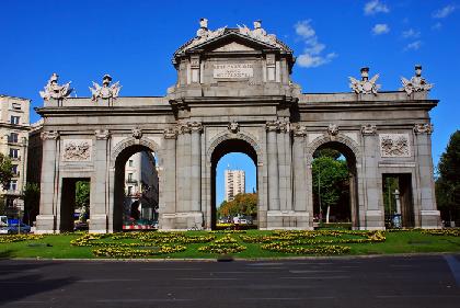 PAíS VASCO, LOURDES, PROVENZA Y BARCELONA PAíS VASCO, LOURDES, PROVENZA Y BARCELONA