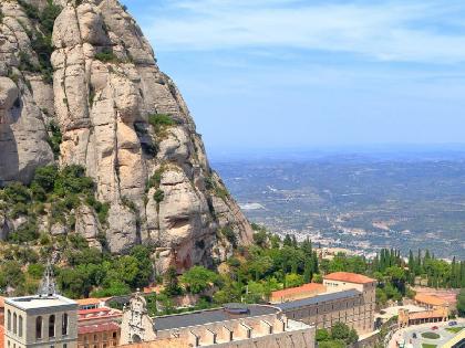 PIRINEOS, LOURDES, ANDORRA Y BARCELONA PIRINEOS, LOURDES, ANDORRA Y BARCELONA
