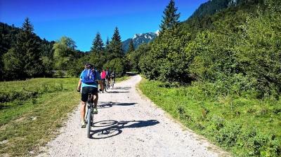 Tour de bicicleta de montaña y degustación de vinos