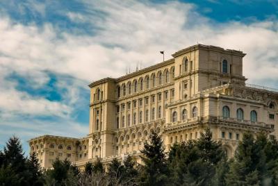 Recorrido a pie por Bucarest: ¡Descubre la ciudad!